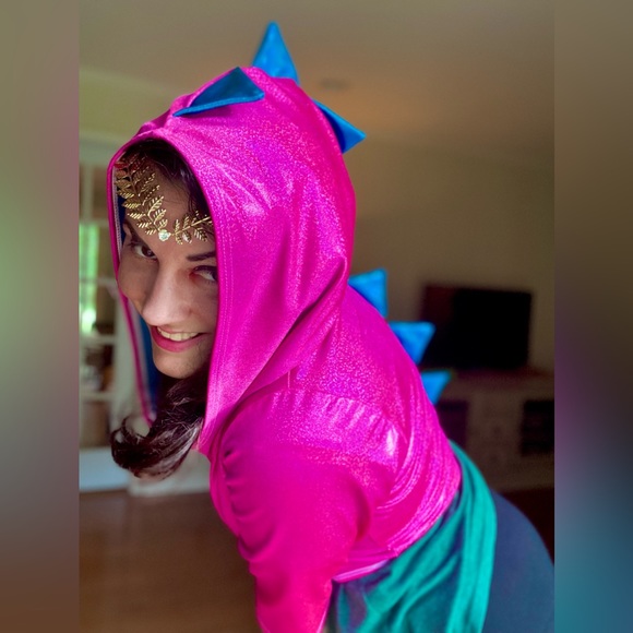 1/3 Coquetry Clothing Cropped Holographic Jackets in Size L/XL Each $85 - Picture 17 of 17